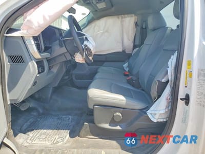 Zdjęcie 7 z 12 samochodu: 2024 FORD F350 SUPER DUTY VIN:1FTRF3AA6REC49109 - miniatura