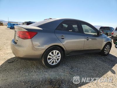Trzecie zdjęcie samochodu z tyłu: 2013 KIA FORTE EX VIN:KNAFU4A21D5661614 - miniatura