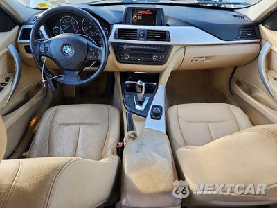 Zdjęcie 8 z 12 samochodu: 2015 BMW 320 I XDRIVE VIN:WBA3C3C56FK202056 - miniatura