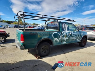 Trzecie zdjęcie samochodu z tyłu: 2002 FORD F150 VIN:2FTRX18W02CA81711 - miniatura