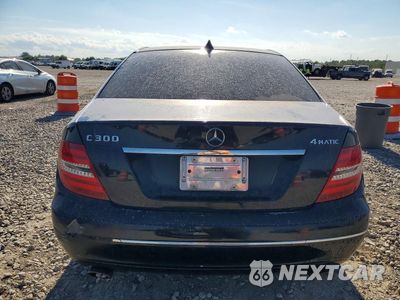 Zdjęcie 6 z 13 samochodu: 2012 MERCEDES-BENZ C 300 4MATIC VIN:WDDGF8BBXCA655636 - miniatura