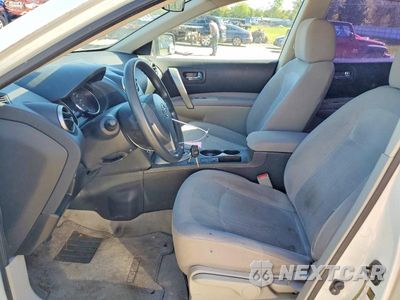 Zdjęcie 7 z 12 samochodu: 2013 NISSAN ROGUE S VIN:JN8AS5MT5DW533940 - miniatura