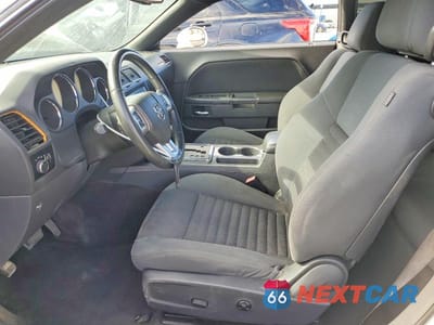 Zdjęcie 7 z 12 samochodu: 2012 DODGE CHALLENGER SXT VIN:2C3CDYAG8CH118216 - miniatura
