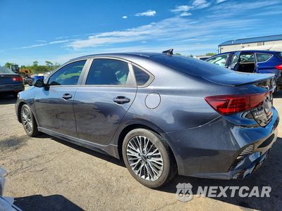 Drugie zdjęcie samochodu z przodu: 2023 KIA FORTE GT LINE VIN:3KPF54AD4PE613342 - miniatura