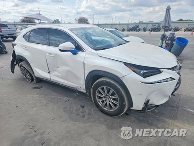 Czwarte zdjęcie samochodu z boku: 2017 LEXUS NX 200T BASE VIN:JTJYARBZ0H2072541 - miniatura