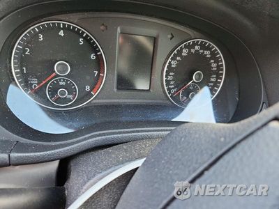 Zdjęcie 9 z 12 samochodu: 2015 VOLKSWAGEN PASSAT S VIN:1VWAT7A39FC109879 - miniatura