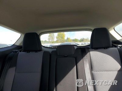 Zdjęcie 10 z 13 samochodu: 2017 FORD ESCAPE SE VIN:1FMCU0GD7HUD26162 - miniatura
