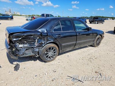 Trzecie zdjęcie samochodu z tyłu: 2002 MERCEDES-BENZ E 430 VIN:WDBJF70J42B485995 - miniatura