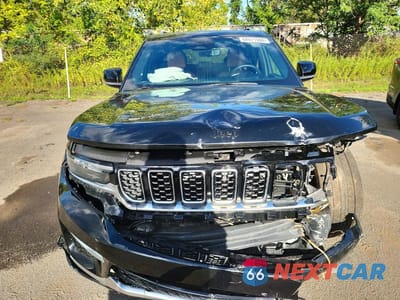 Piąte zdjęcie samochodu w środku: 2023 JEEP GRAND CHEROKEE SUMMIT 4XE VIN:1C4RJYE62P8792020 - miniatura