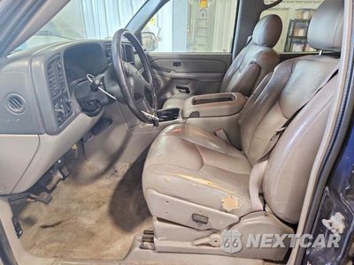 Zdjęcie 7 z 13 samochodu: 2005 CHEVROLET SUBURBAN K1500 VIN:1GNFK16Z25J261526 - miniatura