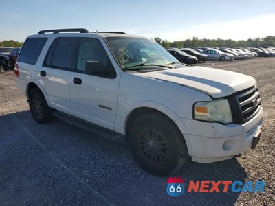 Czwarte zdjęcie samochodu z boku: 2008 FORD EXPEDITION XLT VIN:1FMFU16588LA07694 - miniatura
