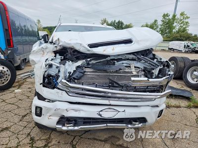 Piąte zdjęcie samochodu w środku: 2024 CHEVROLET SILVERADO K3500 HIGH COUNTRY VIN:1GC4YVEY0RF274539 - miniatura