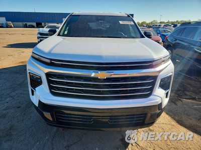 Piąte zdjęcie samochodu w środku: 2026 CHEVROLET TRAVERSE HIGH COUNTRY VIN:1GNEVKKS5TJ342051 - miniatura