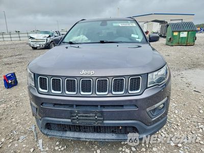 Piąte zdjęcie samochodu w środku: 2018 JEEP COMPASS LATITUDE VIN:3C4NJDBB8JT355592 - miniatura