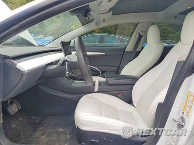Zdjęcie 7 z 12 samochodu: 2023 TESLA MODEL 3 VIN:5YJ3E1EAXPF504847 - miniatura