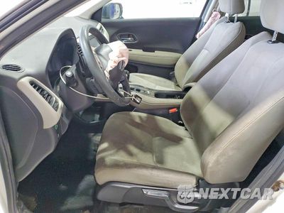 Zdjęcie 7 z 12 samochodu: 2021 HONDA HR-V EX VIN:3CZRU6H54MM736208 - miniatura