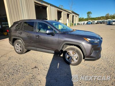 Czwarte zdjęcie samochodu z boku: 2025 TOYOTA RAV4 XLE VIN:2T3P1RFV3SC548657 - miniatura