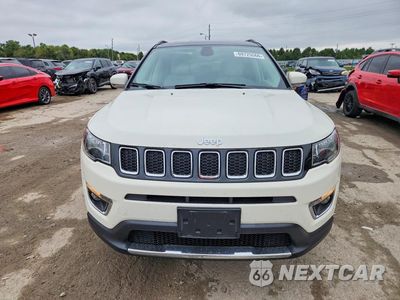 Piąte zdjęcie samochodu w środku: 2018 JEEP COMPASS LIMITED VIN:3C4NJDCB1JT299266 - miniatura