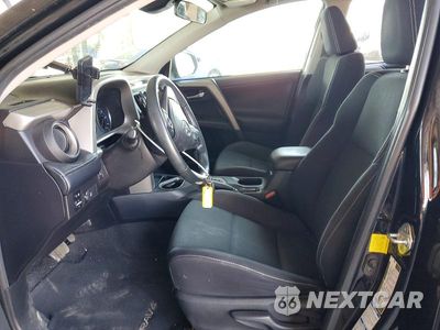 Zdjęcie 7 z 13 samochodu: 2018 TOYOTA RAV4 XLE VIN:2T3RFREV2JW785732 - miniatura