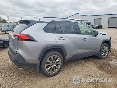 Trzecie zdjęcie samochodu z tyłu: 2020 TOYOTA RAV4 XLE PREMIUM VIN:JTMA1RFV4LD062832 - miniatura