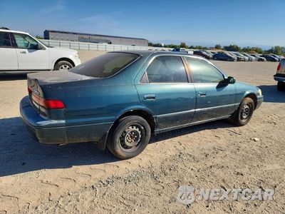 Trzecie zdjęcie samochodu z tyłu: 1998 TOYOTA CAMRY LE VIN:JT2BG22K7W0232417 - miniatura