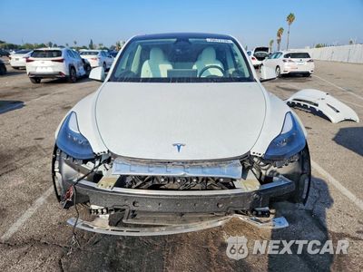 Piąte zdjęcie samochodu w środku: 2025 TESLA MODEL Y VIN:7SAYGDED7SF227632 - miniatura