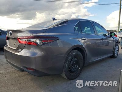Trzecie zdjęcie samochodu z tyłu: 2024 TOYOTA CAMRY LE VIN:4T1H31AK3RU079004 - miniatura