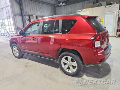 Drugie zdjęcie samochodu z przodu: 2014 JEEP COMPASS SPORT VIN:1C4NJDBBXED647059 - miniatura