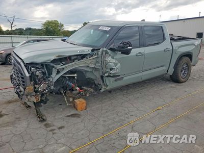 2026 TOYOTA TUNDRA PLATINUM HV 5TFWC5DB3TX131610 - główne zdjęcie licytacji z USA - miniatura