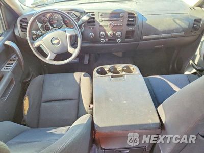 Zdjęcie 8 z 12 samochodu: 2010 CHEVROLET SILVERADO K1500 LT VIN:3GCRKSE35AG278647 - miniatura