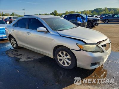 Czwarte zdjęcie samochodu z boku: 2010 TOYOTA CAMRY LE VIN:4T1BF3EKXAU115729 - miniatura