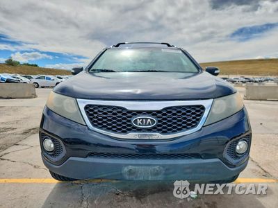 Piąte zdjęcie samochodu w środku: 2011 KIA SORENTO EX VIN:5XYKUDA22BG180065 - miniatura