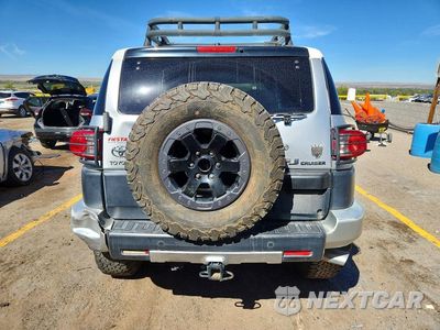 Zdjęcie 6 z 12 samochodu: 2007 TOYOTA FJ CRUISER BASE VIN:JTEBU11F870033761 - miniatura