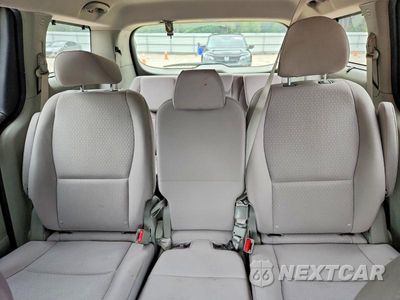 Zdjęcie 10 z 13 samochodu: 2016 KIA SEDONA LX VIN:KNDMB5C14G6193113 - miniatura