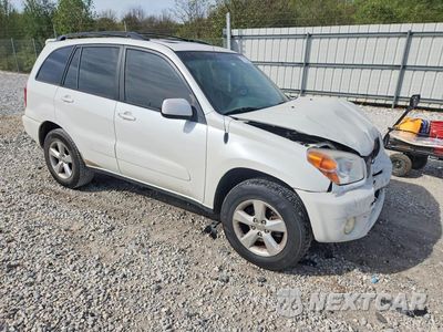 Czwarte zdjęcie samochodu z boku: 2005 TOYOTA RAV4 BASE VIN:JTEGD20V850051727 - miniatura