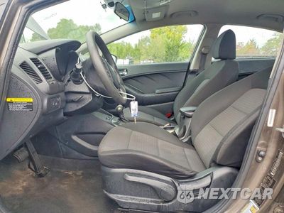 Zdjęcie 7 z 12 samochodu: 2015 KIA FORTE LX VIN:KNAFX4A65F5279812 - miniatura