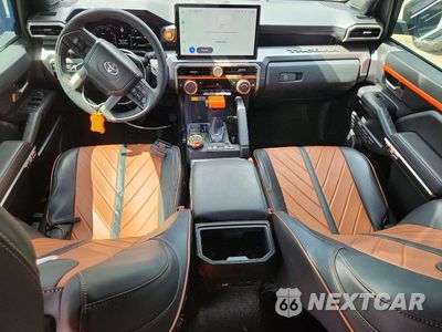Zdjęcie 8 z 12 samochodu: 2025 TOYOTA TACOMA TRD OFF-ROAD HV VIN:3TYLC5LN5ST037848 - miniatura