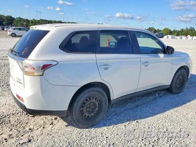 Trzecie zdjęcie samochodu z tyłu: 2014 MITSUBISHI OUTLANDER ES VIN:JA4AD2A36EZ010879 - miniatura