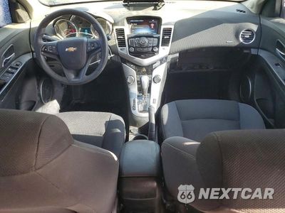 Zdjęcie 8 z 12 samochodu: 2015 CHEVROLET CRUZE LT VIN:1G1PC5SB6F7297947 - miniatura