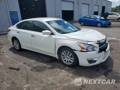 Czwarte zdjęcie samochodu z boku: 2014 NISSAN ALTIMA 2.5 S VIN:1N4AL3AP9EN385745 - miniatura