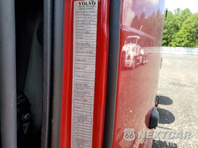 Zdjęcie 12 z 14 samochodu: 2023 VOLVO VNL SEMI TRUCK VIN:4V4NC9EH3PN326134 - miniatura