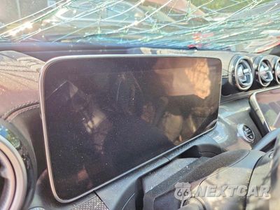 Zdjęcie 9 z 12 samochodu: 2023 MERCEDES-BENZ C 300 4MATIC VIN:W1KAF4HB7PR087049 - miniatura