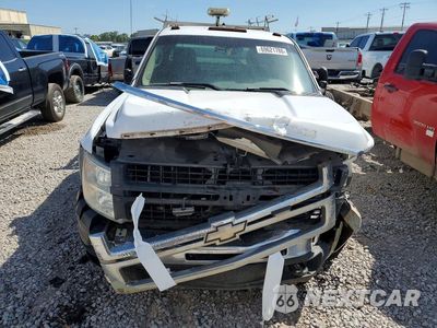 Piąte zdjęcie samochodu w środku: 2009 CHEVROLET SILVERADO K3500 VIN:1GBHK79K19E161973 - miniatura