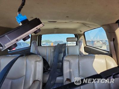 Zdjęcie 10 z 12 samochodu: 2003 CHEVROLET SUBURBAN C1500 VIN:3GNEC16Z83G144203 - miniatura