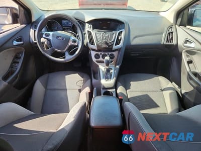 Zdjęcie 8 z 12 samochodu: 2014 FORD FOCUS SE VIN:1FADP3K29EL324959 - miniatura