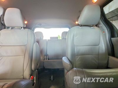 Zdjęcie 10 z 14 samochodu: 2015 TOYOTA SIENNA XLE 7-PASSENGER VIN:5TDDK3DC5FS104782 - miniatura