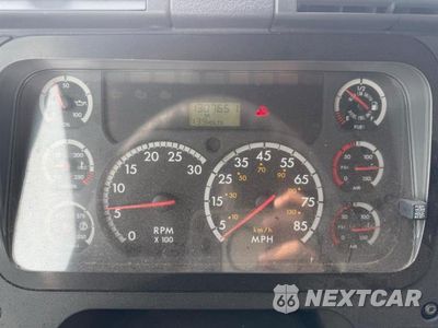Zdjęcie 8 z 10 samochodu: 2008 FREIGHTLINER CASCADIA 125 VIN:1FUJGLCK18LZ65919 - miniatura
