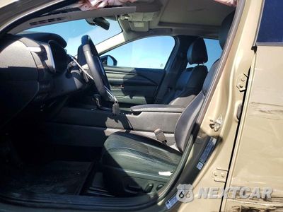 Zdjęcie 7 z 13 samochodu: 2023 MAZDA CX-50 PREMIUM PLUS VIN:7MMVABEY3PN102452 - miniatura