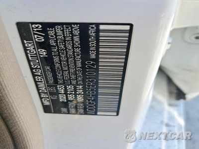 Zdjęcie 12 z 12 samochodu: 2014 MERCEDES-BENZ C 250 VIN:WDDGF4HB5ER310129 - miniatura