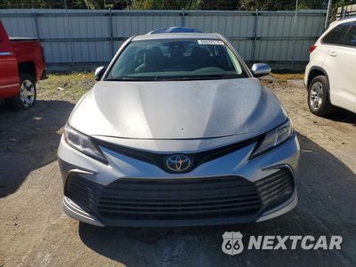 Piąte zdjęcie samochodu w środku: 2024 TOYOTA CAMRY LE VIN:4T1C11AK8RU864277 - miniatura